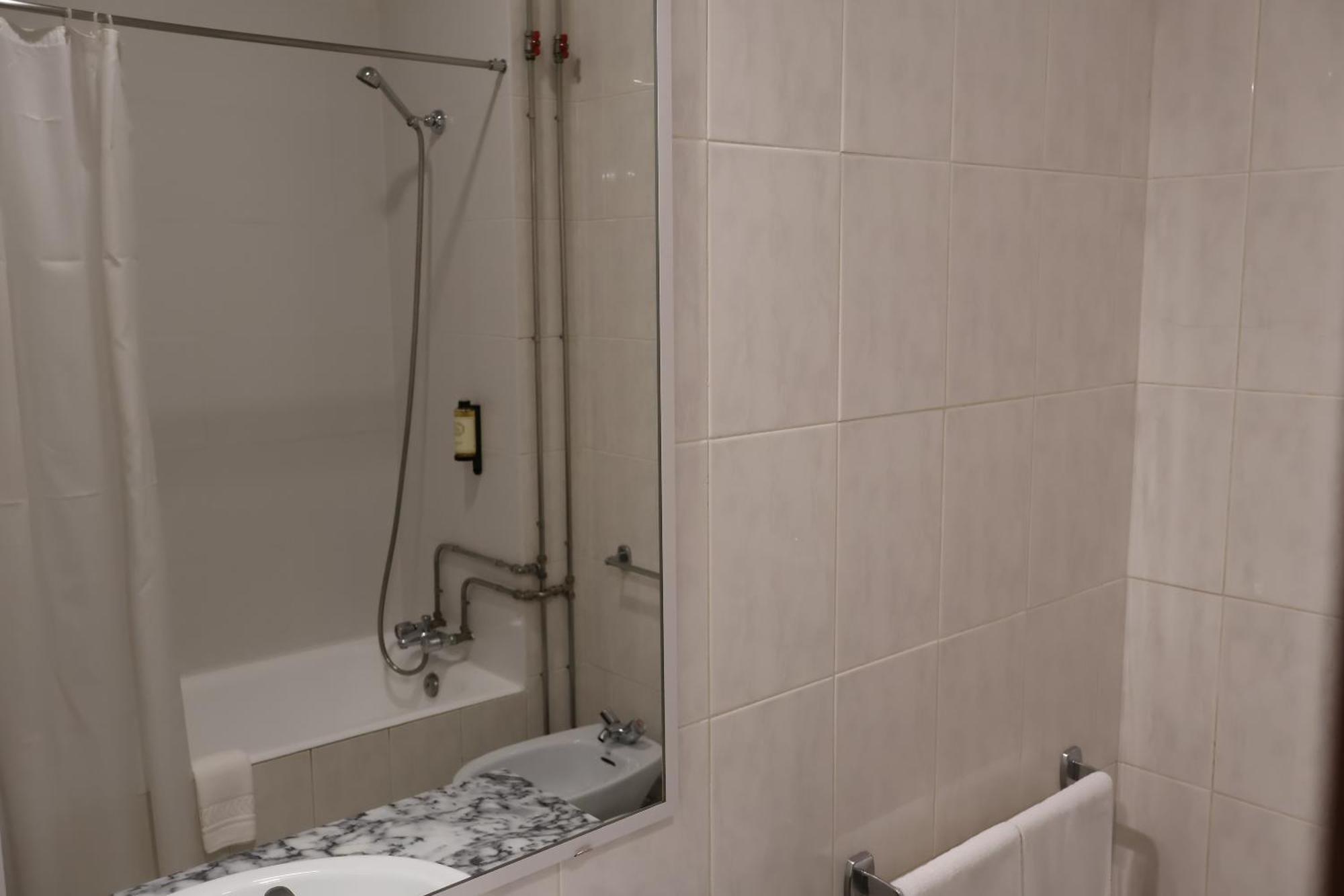 Hotel Santhyago Трофа Экстерьер фото